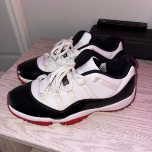 Jordan 11 Bred Concord Lows